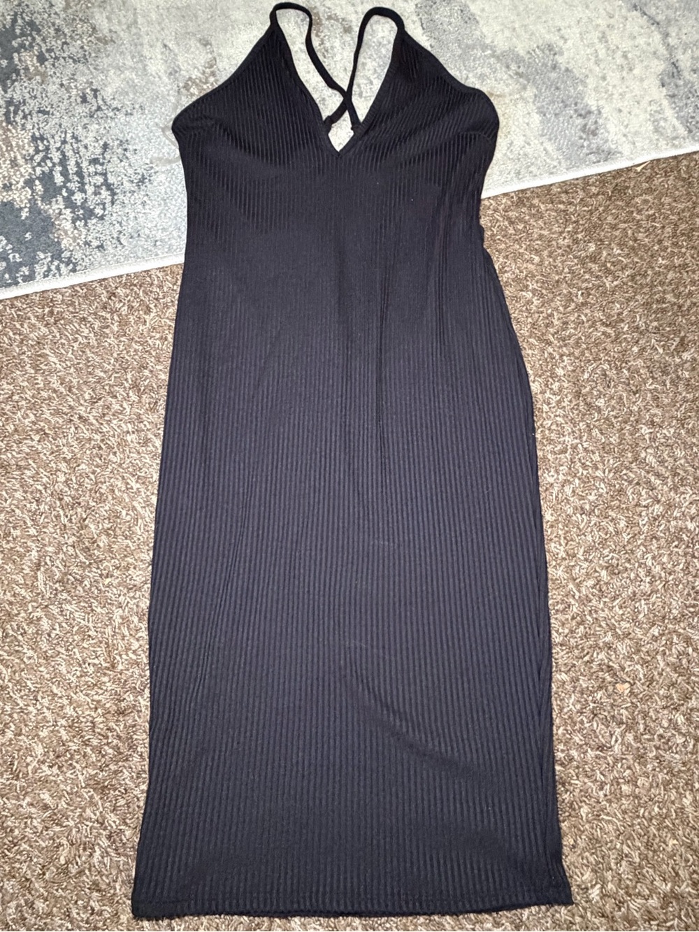 Bozzolo Black Ribbed V-Neck Midi Dress with Crisscross Straps size Large NWOT